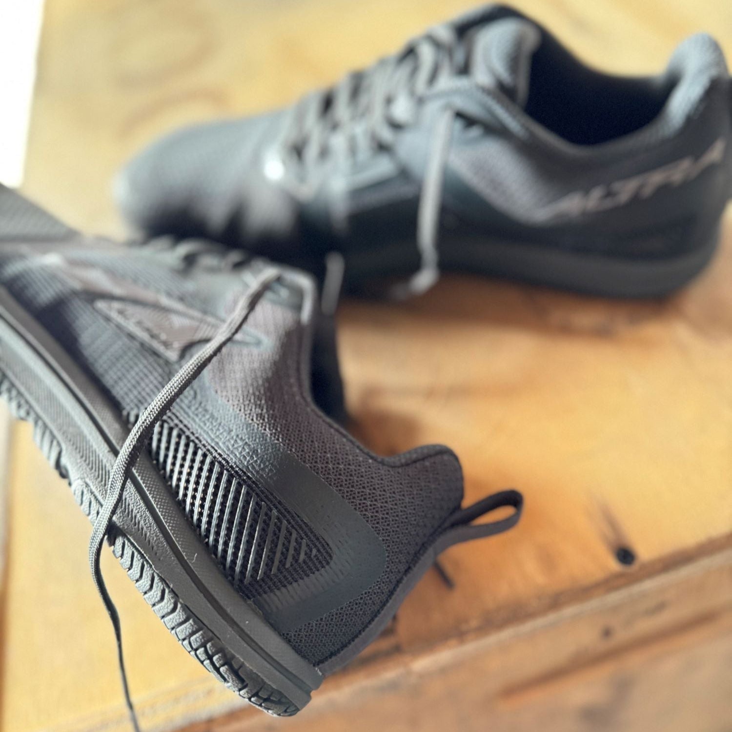 Altra - Solstice XT 3 - Black - Mens