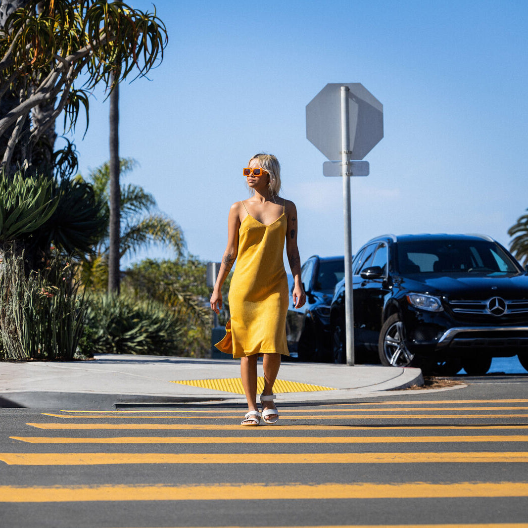 Vivobarefoot Sensus Yin Sandal (Womens) - Limestone