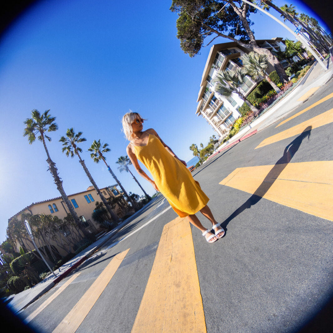 Vivobarefoot Sensus Yin Sandal (Womens) - Limestone