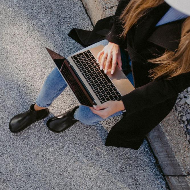 Be Lenka - Entice Neo - All Black (Womens)