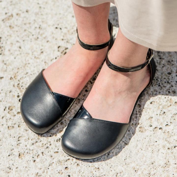 Shapen - POPPY WIDE- Black (Vegan) - Womens