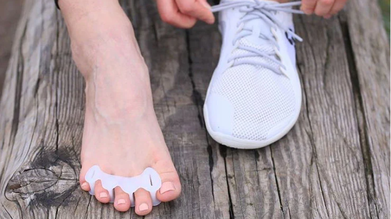 Correct Toes® - Toe Spacers used to prevent ingrown toenails and bunions