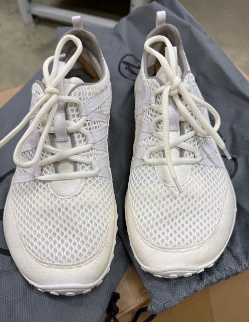 JN NimbleToes W White 3.jpeg
