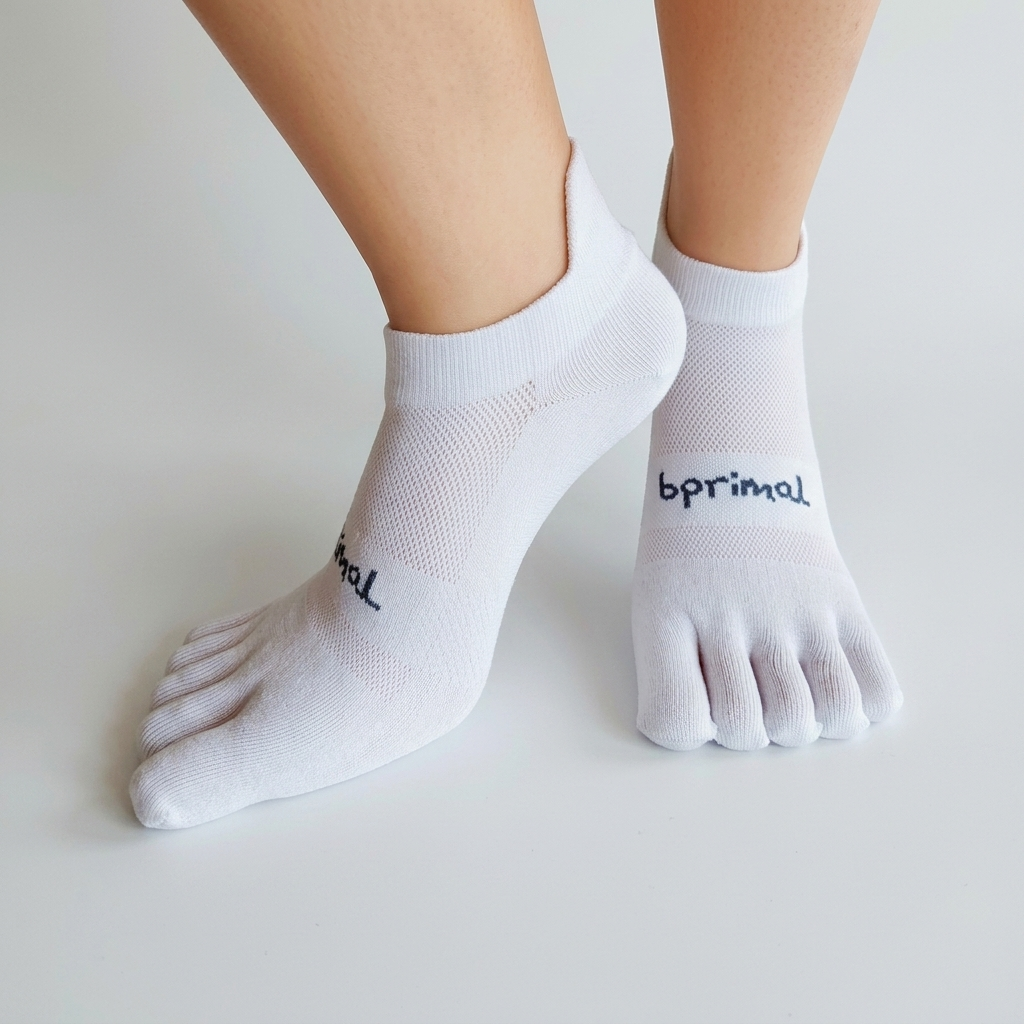 Bprimal YOUTH Everyday Five-Toe Socks - No-Show - Regular Weight - White