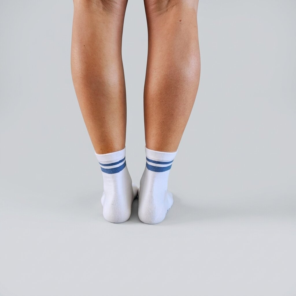 Bprimal GRIP Five-Toe Socks - Crew - Regular Weight - Coastal