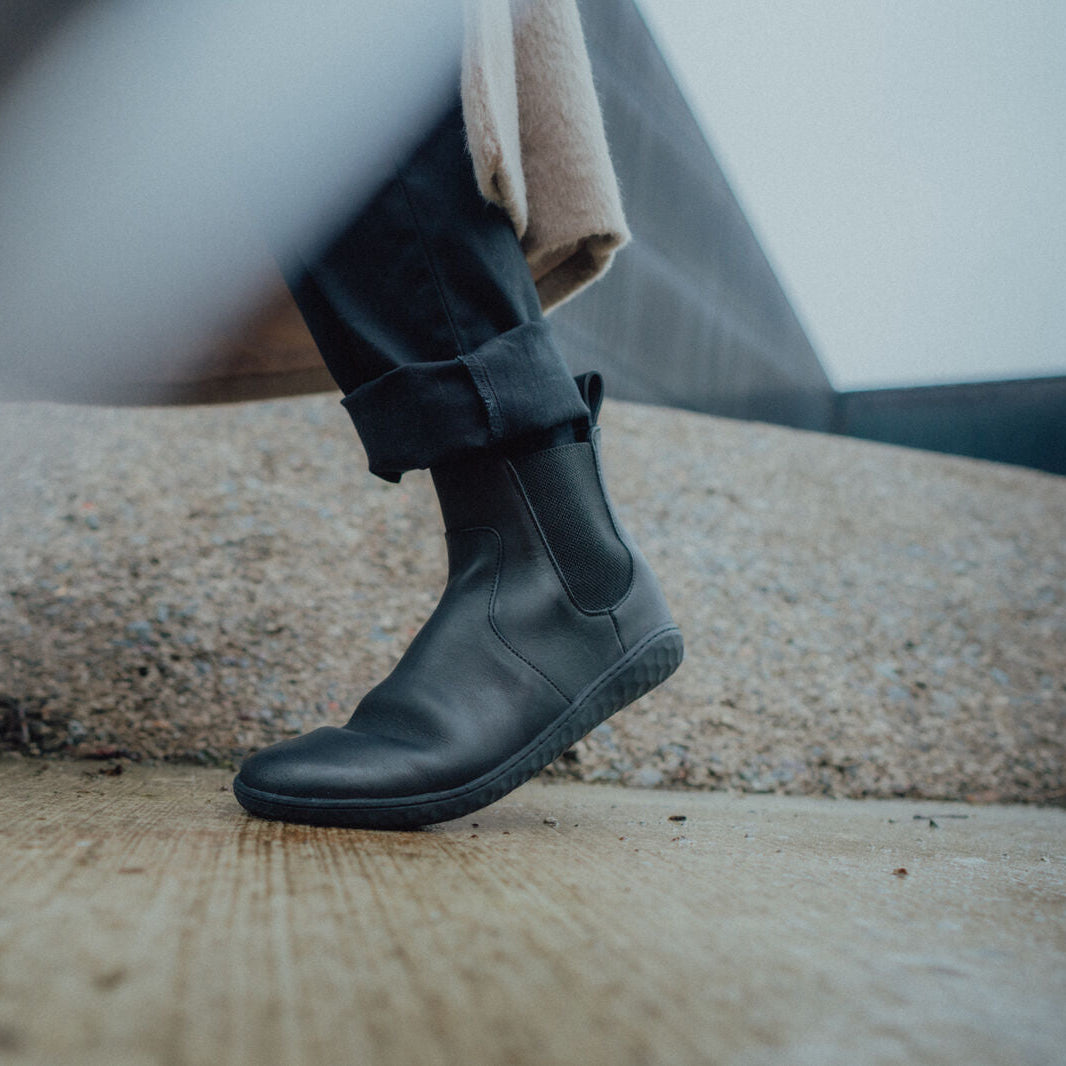 Vivobarefoot Geo Chelsea - Obsidian (Womens)