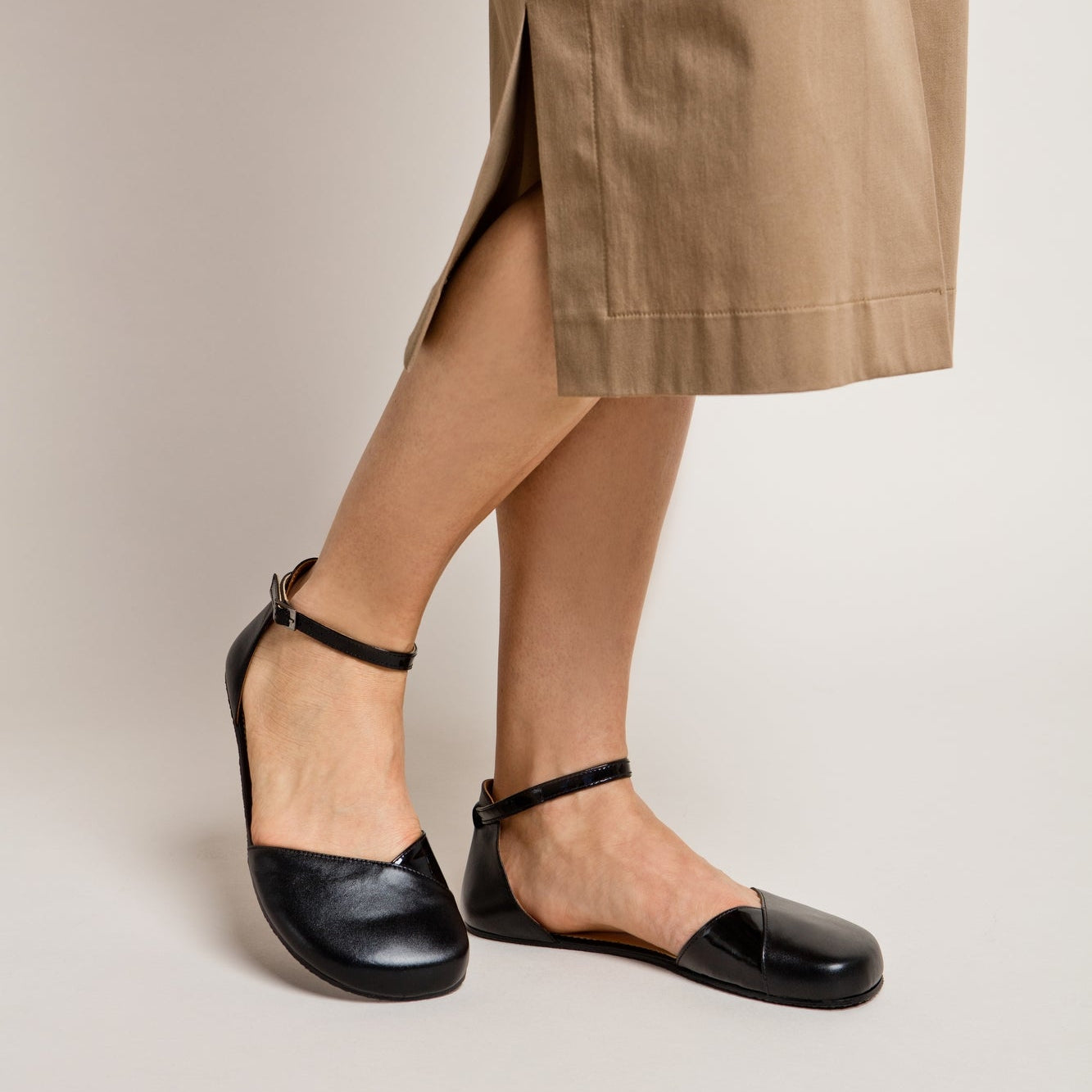 Shapen - POPPY Leather WIDE - Black (Womens)