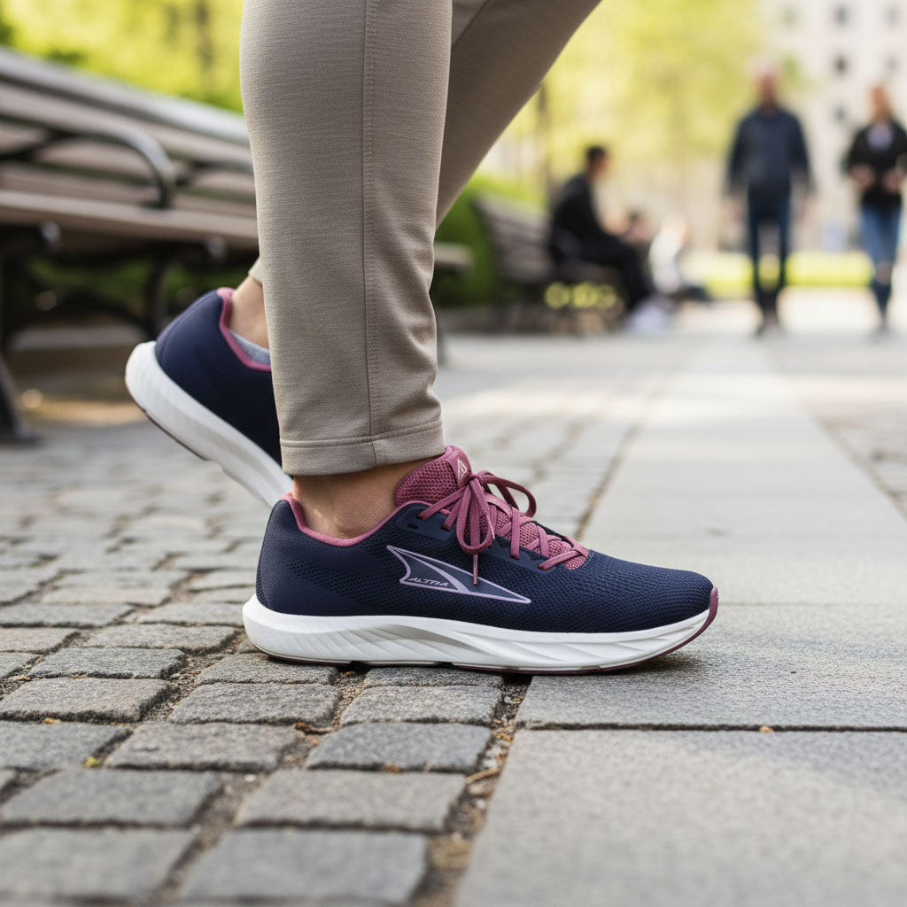 Altra - Escalante 4 - Navy - Womens