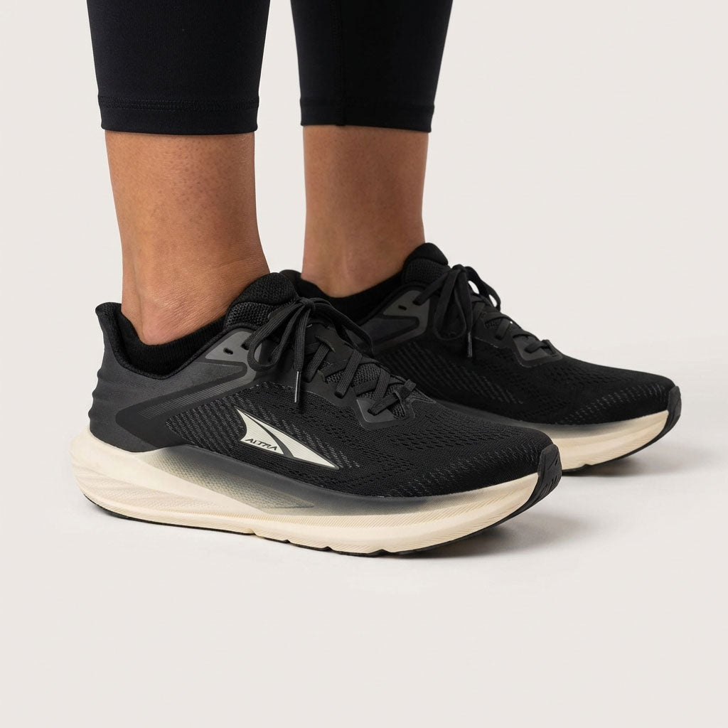 Altra - Torin 8 WIDE - Black/White - Womens