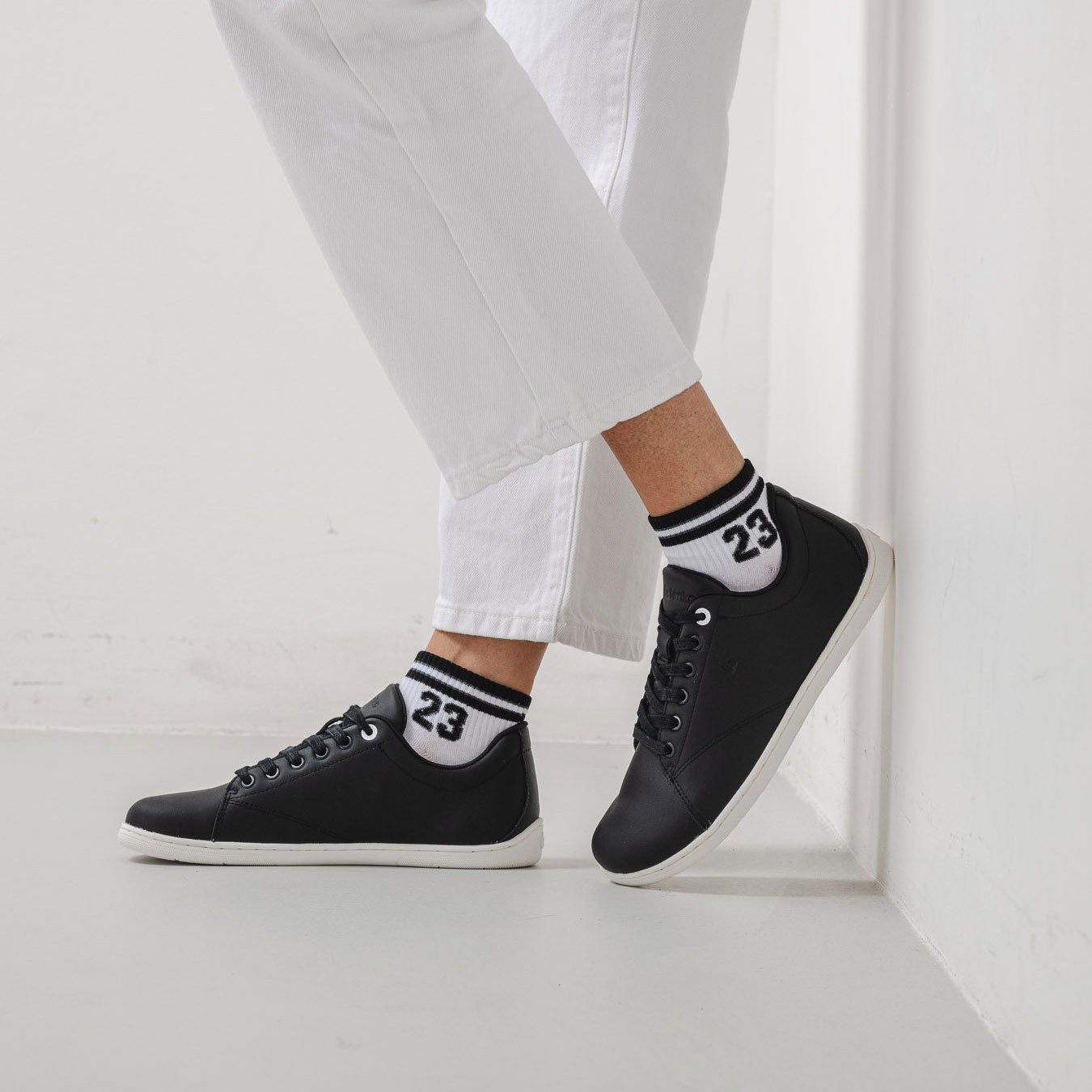 Be Lenka - Core - Black - (Unisex)