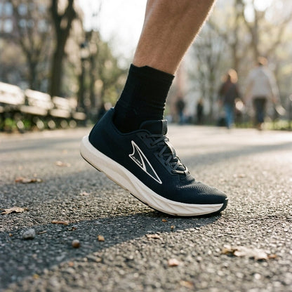 Altra - Escalante 4 - Black/White - Mens