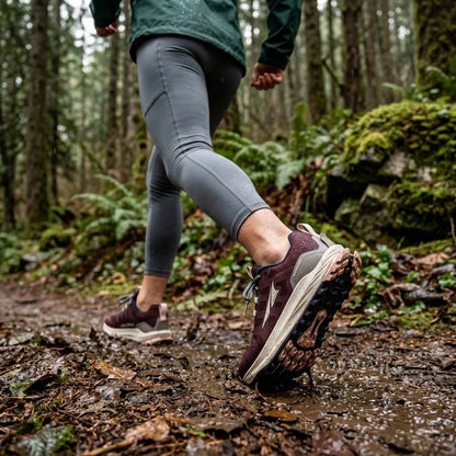 Altra - Lone Peak 9 Waterproof Low - Maroon - Womens